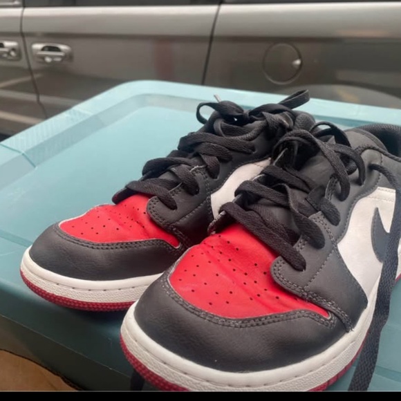 Nike - Picture 1 of 4